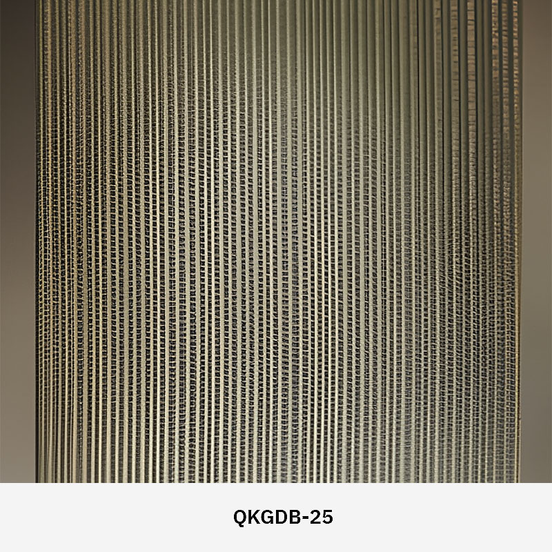 GlasMetis QKGDB laminated mesh glass panel with embedded metal mesh, custom finish, and high-strength laminated glass for interiors