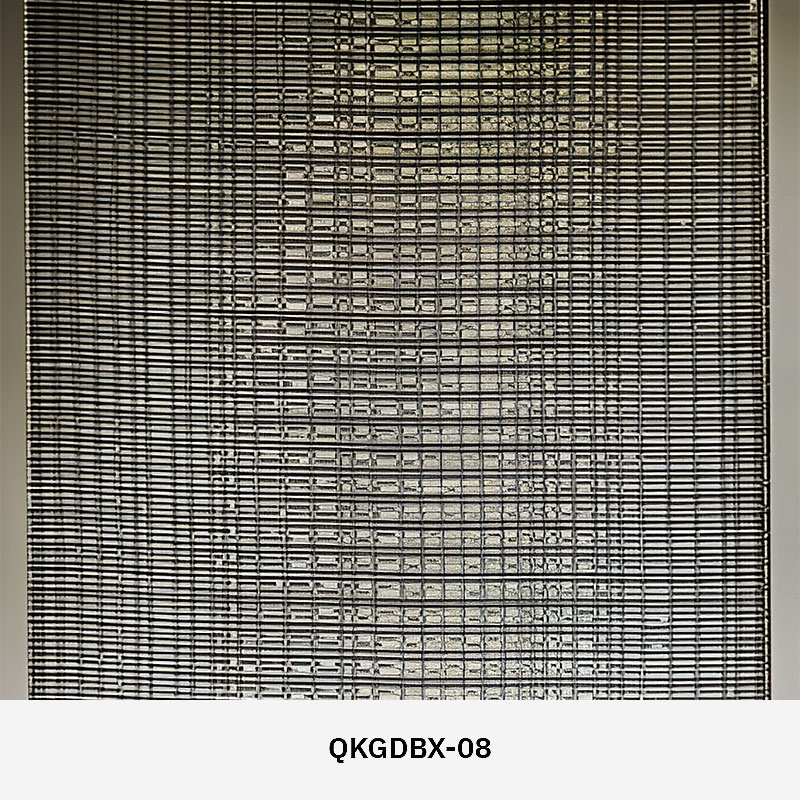 GlasMetis QKGDBX wire mesh laminated glass panel with metallic mesh layer, shown in custom finish for modern interiors