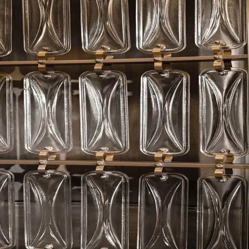 ORNVITRUM YZ0CSR Clear Slim Glass Bricks — transparent, lightweight crystal glass bricks for modern interior wall design and light-filled partitions.
